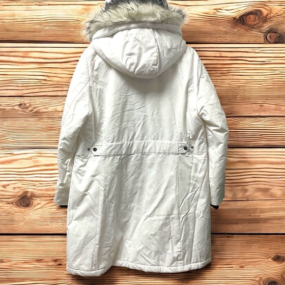 1 Madison White Ski Jacket with Fur-Trimmed Hood - Picture 2 of 9